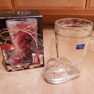 NWT Studio Nova Crystal Clear Glass Candy Christmas Santa Boot Storage Holder